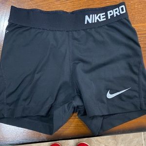 Nike Pros work out shorts - 3" Size S-runs small